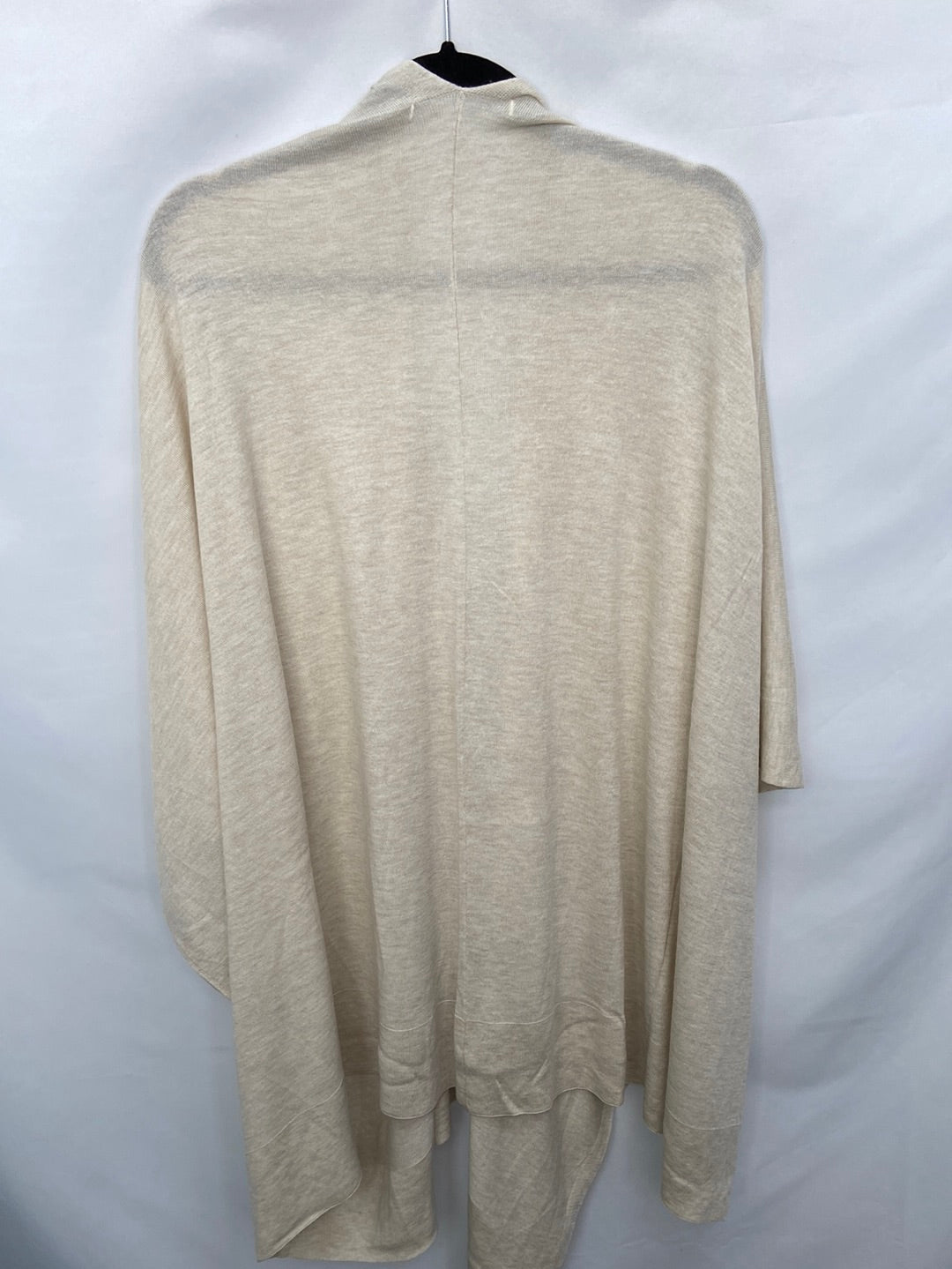 OTHERS. Beige oversized punch TU(m)
