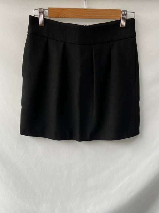 ZARA. Formal black skirt T.xs