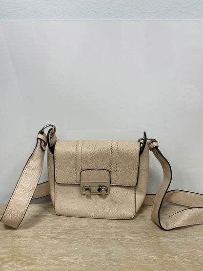 JUSTFAB. Beige shoulder bag