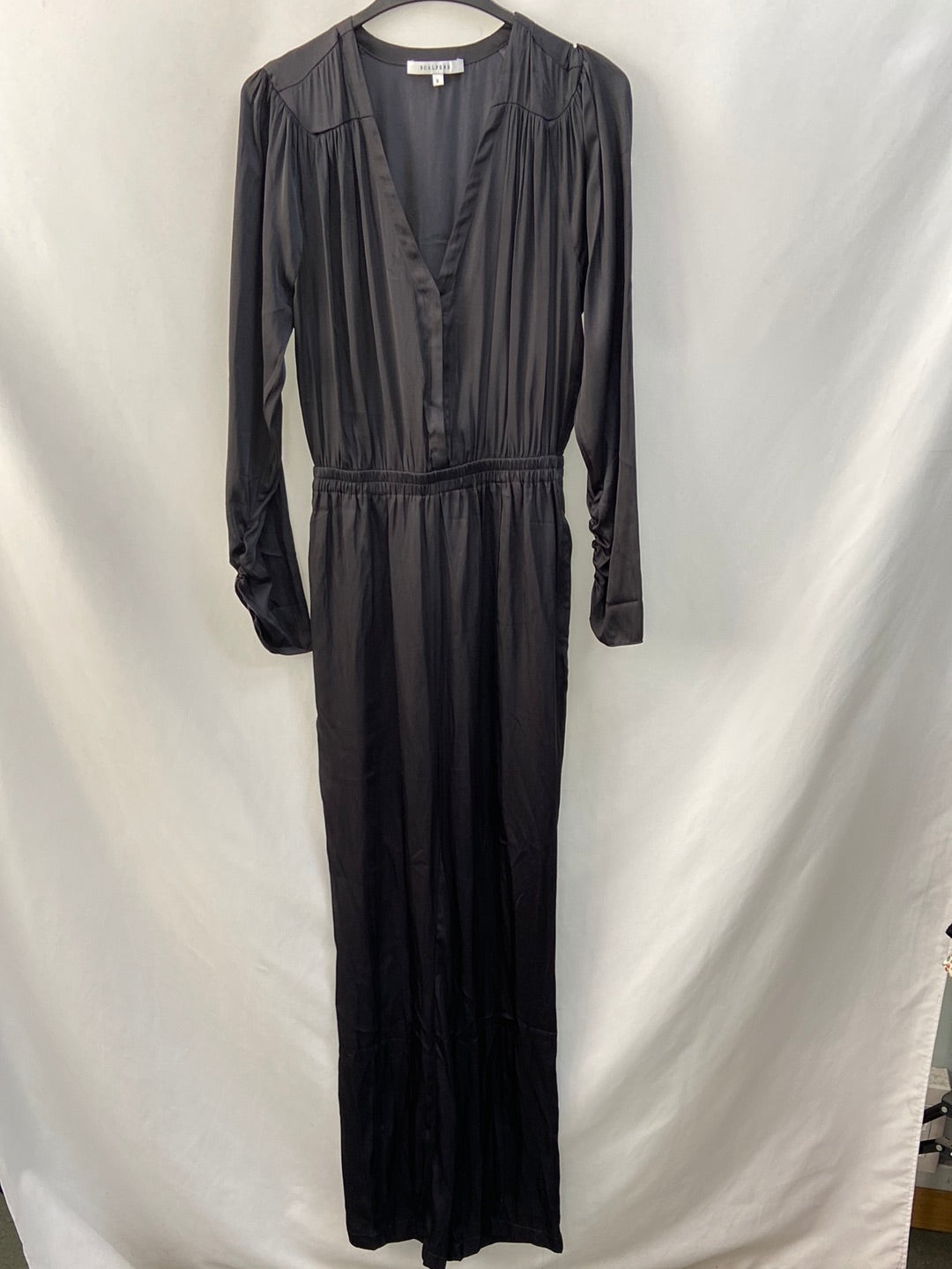 SCALPERS.Mono largo gris T.S