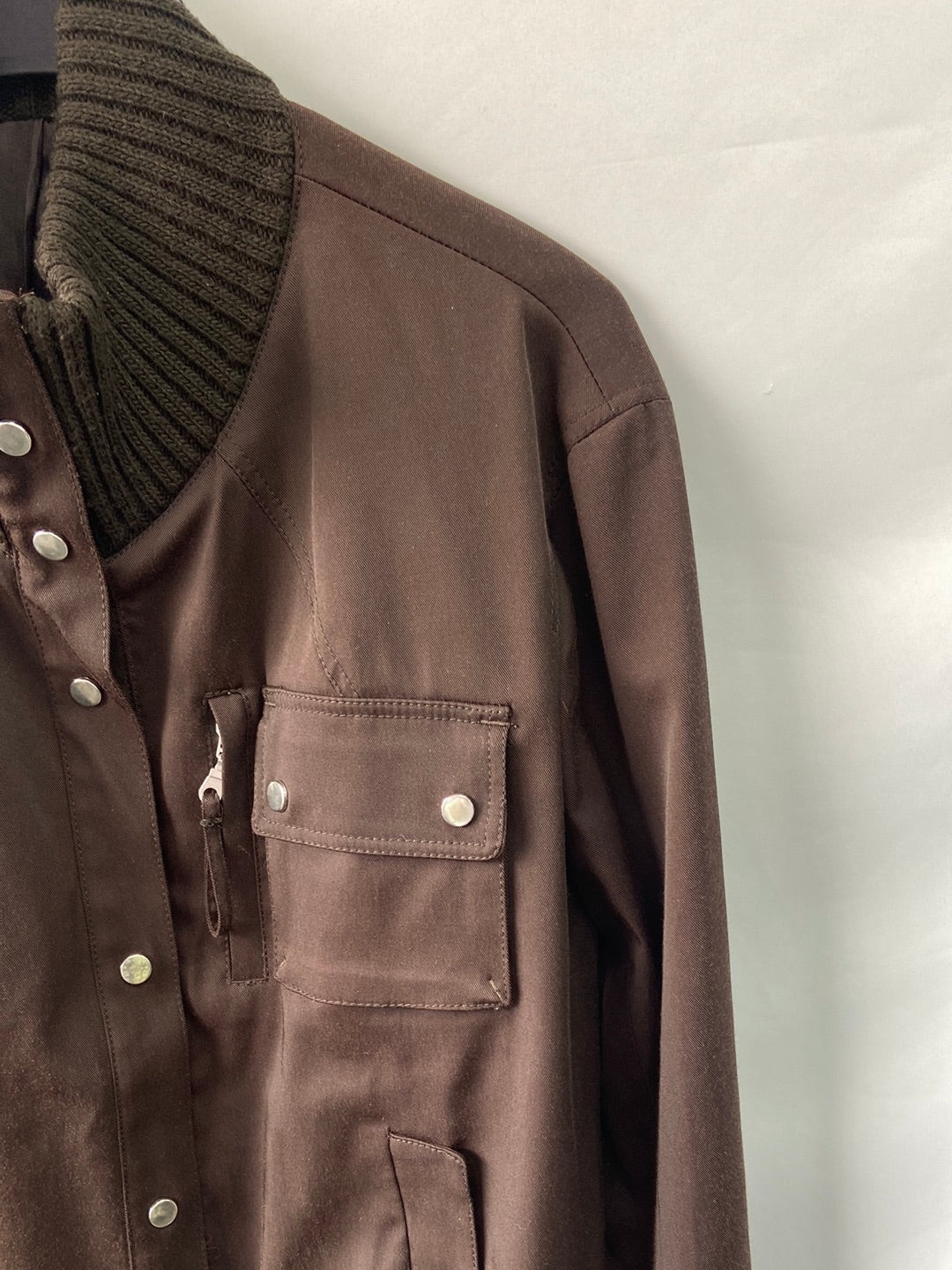 AMITIÉ.Cazadora marrón doble textura T.L