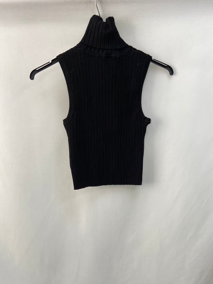 ZARA.Top negro sin mangas T.S
