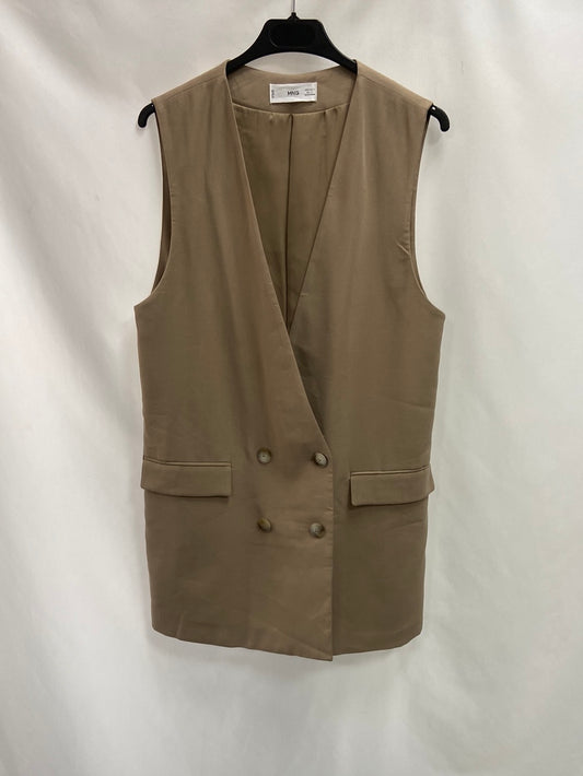 MANGO. Long beige vest Ts