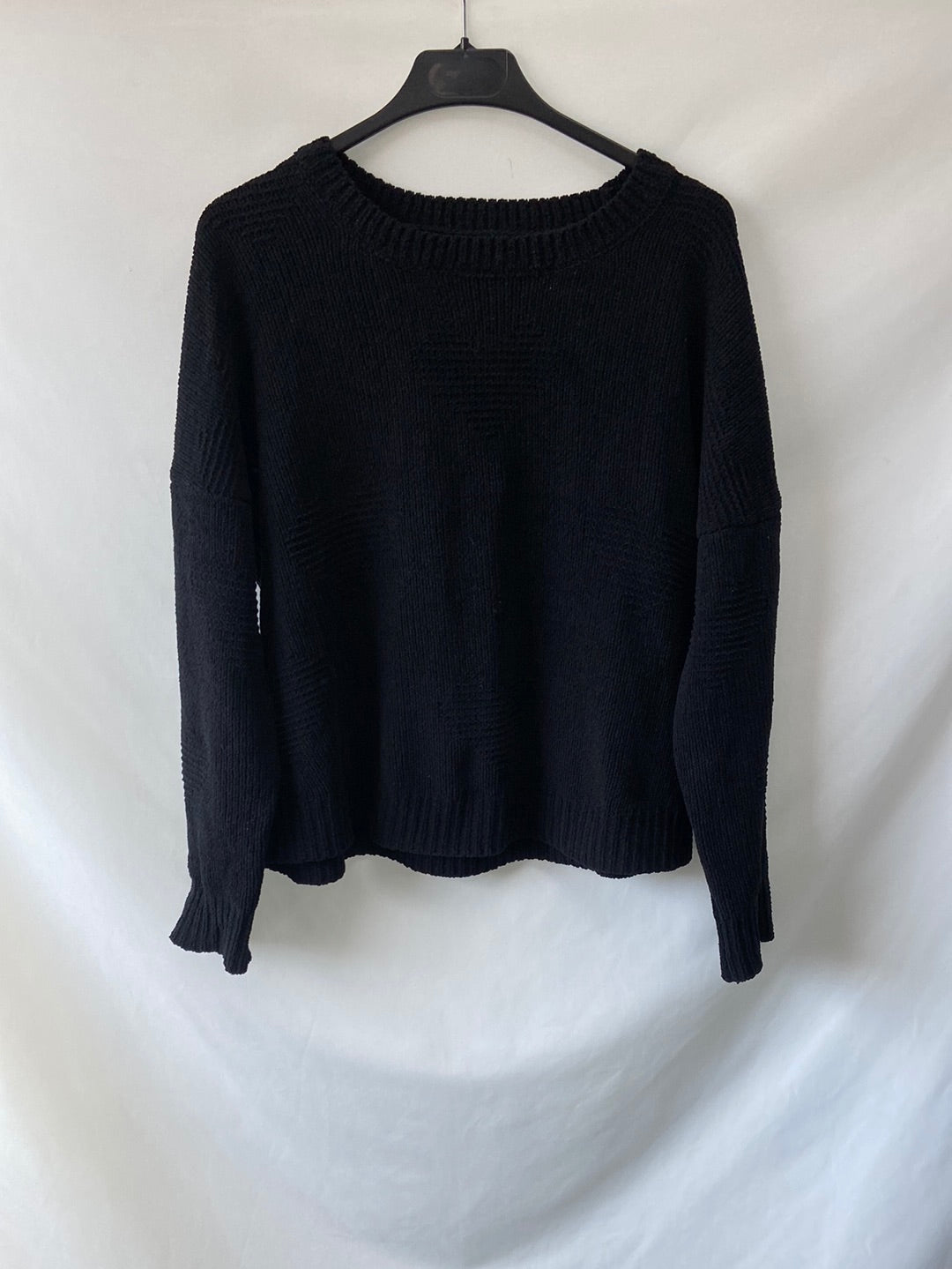 ONLY.Jersey negro T.M