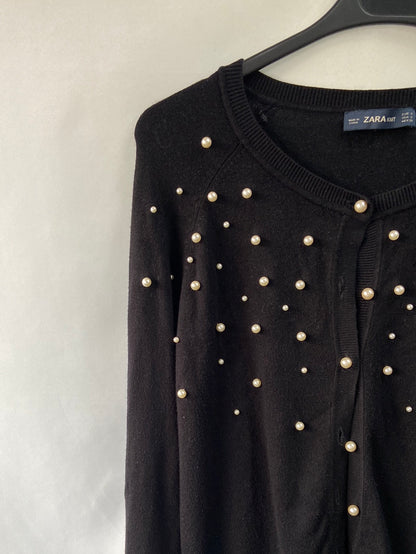 ZARA.Black knit cardigan with Ts pearls