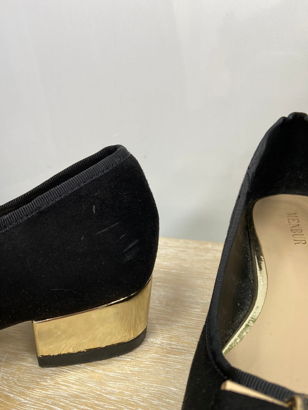 MENBUR.Bailarinas negras tacón T.38 (Tara)