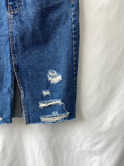 BERSHKA. Denim midi skirt S.36