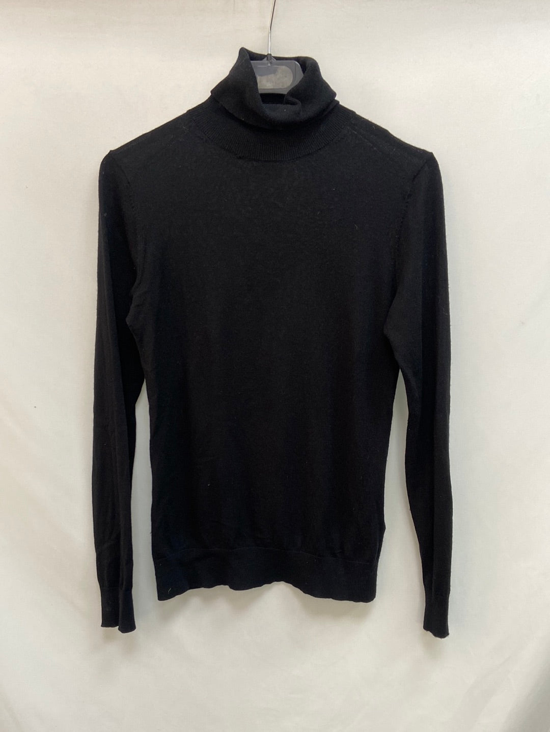 MASSIMO DUTTI.Jersey negro cuello vuelto T.XS