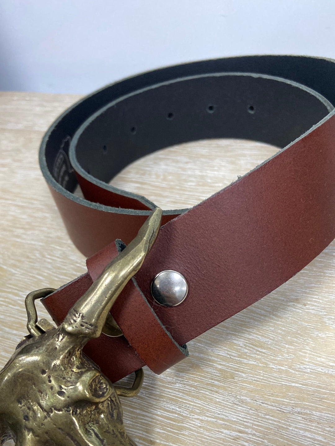 GENUINE LEATHER. Buffalo buckle belt T.80