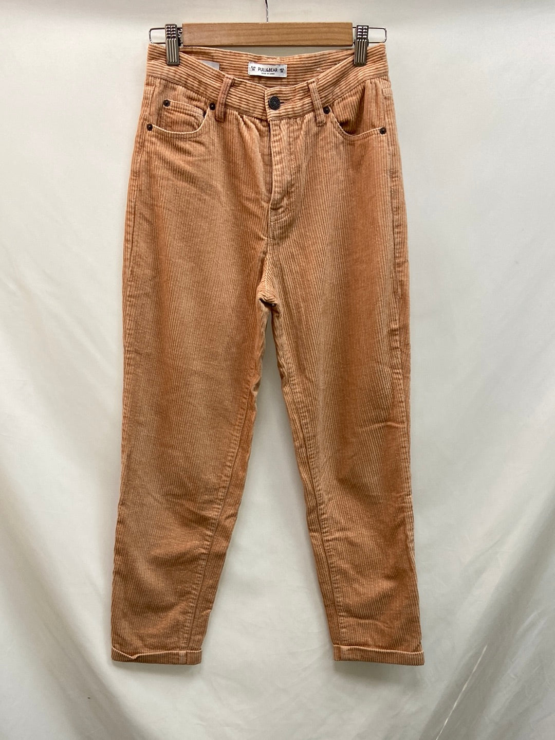PULL&BEAR.Pantalones pana T.36