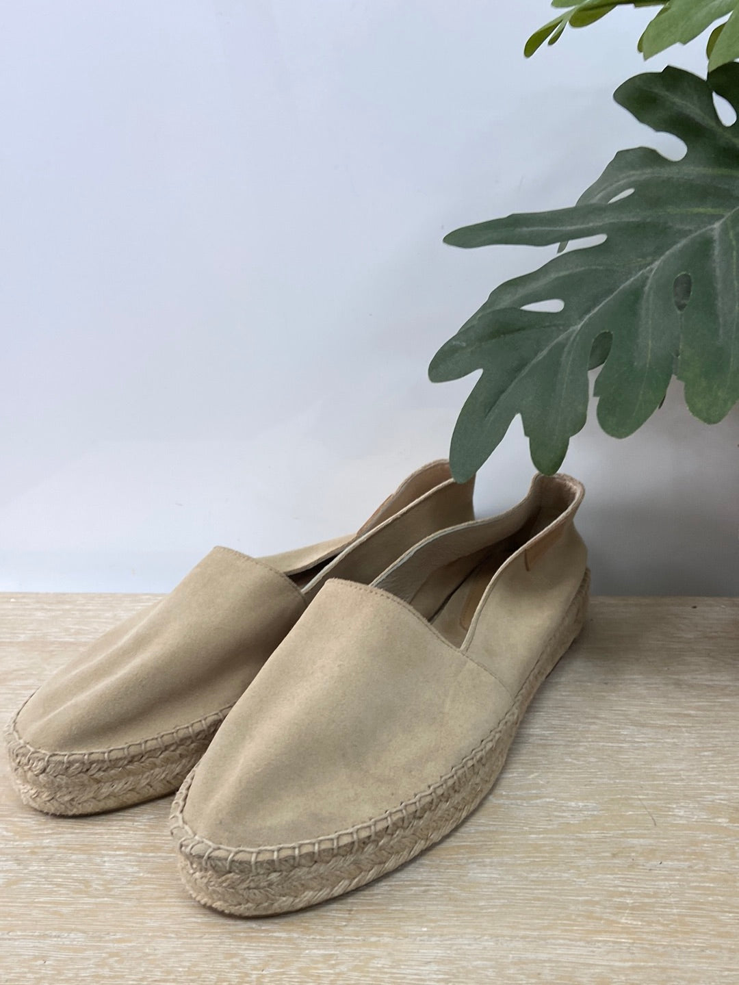 MINT&ROSE. Alpargata beige T.40