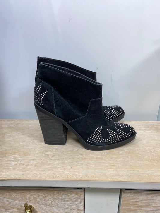 TOPSHOP. Botienes tachuelas T.41