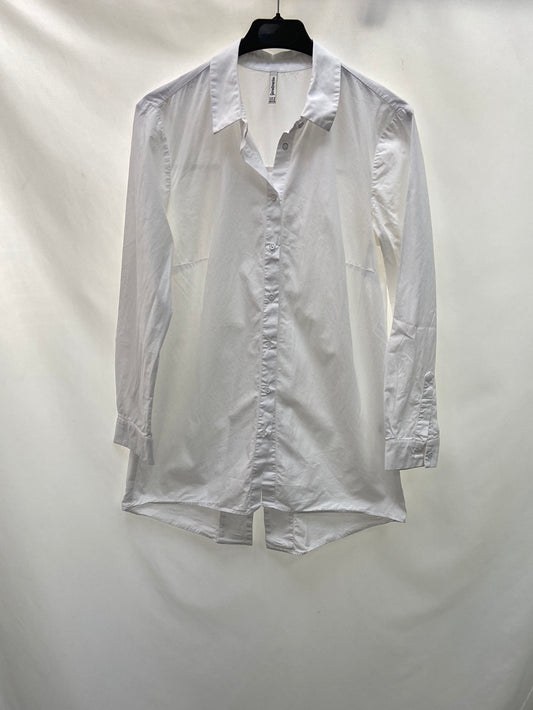 STRADIVARIUS.Camisa blanca detalle espalda T.M