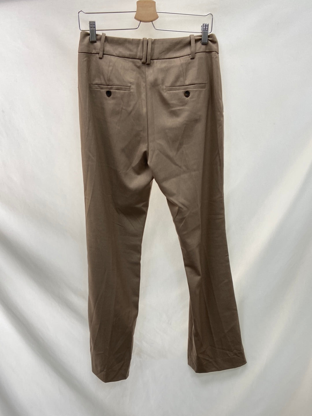 ZARA.Pantalones pinzas beiges T.38