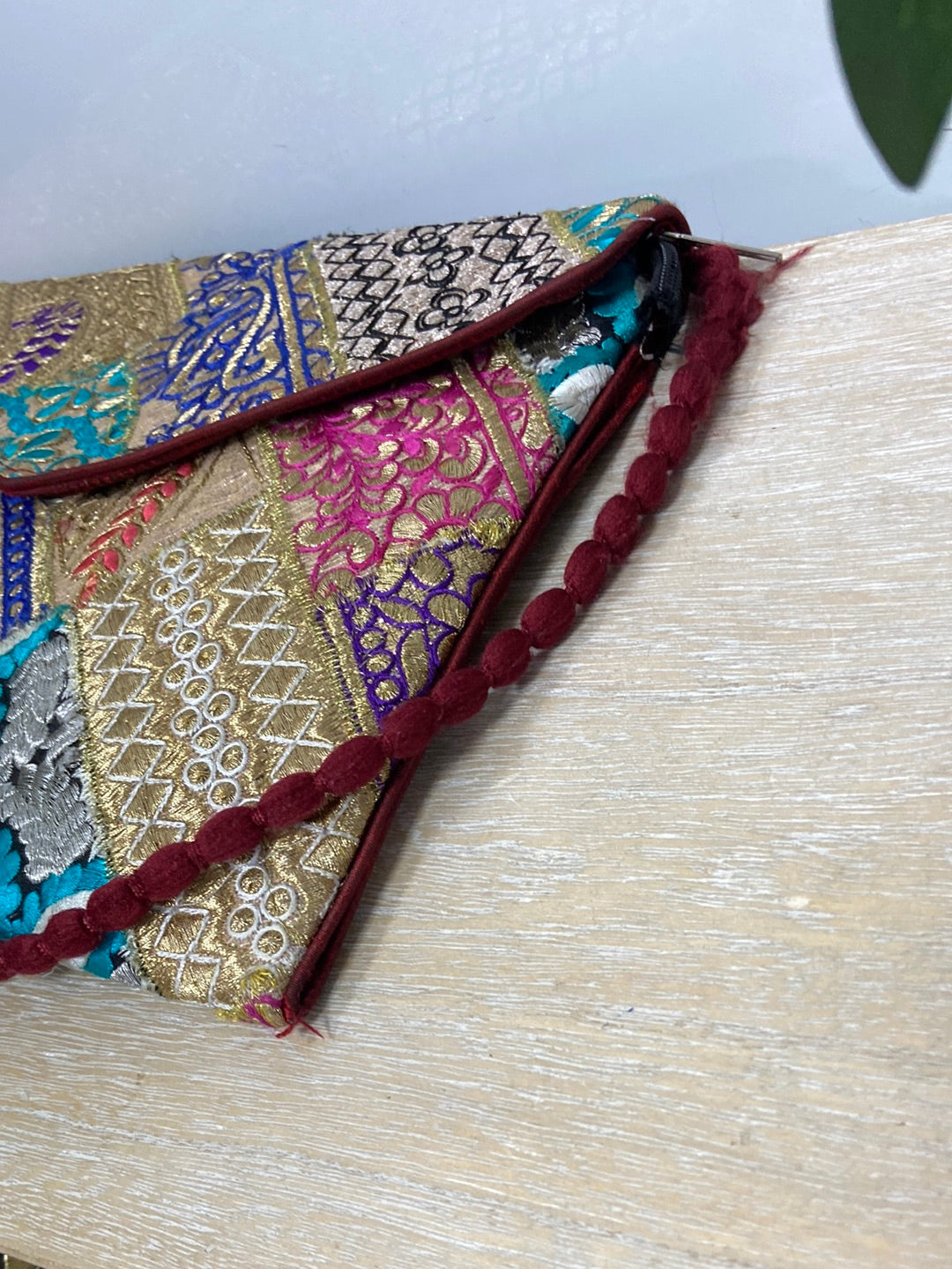 OTHERS. Embroidered hippie bag