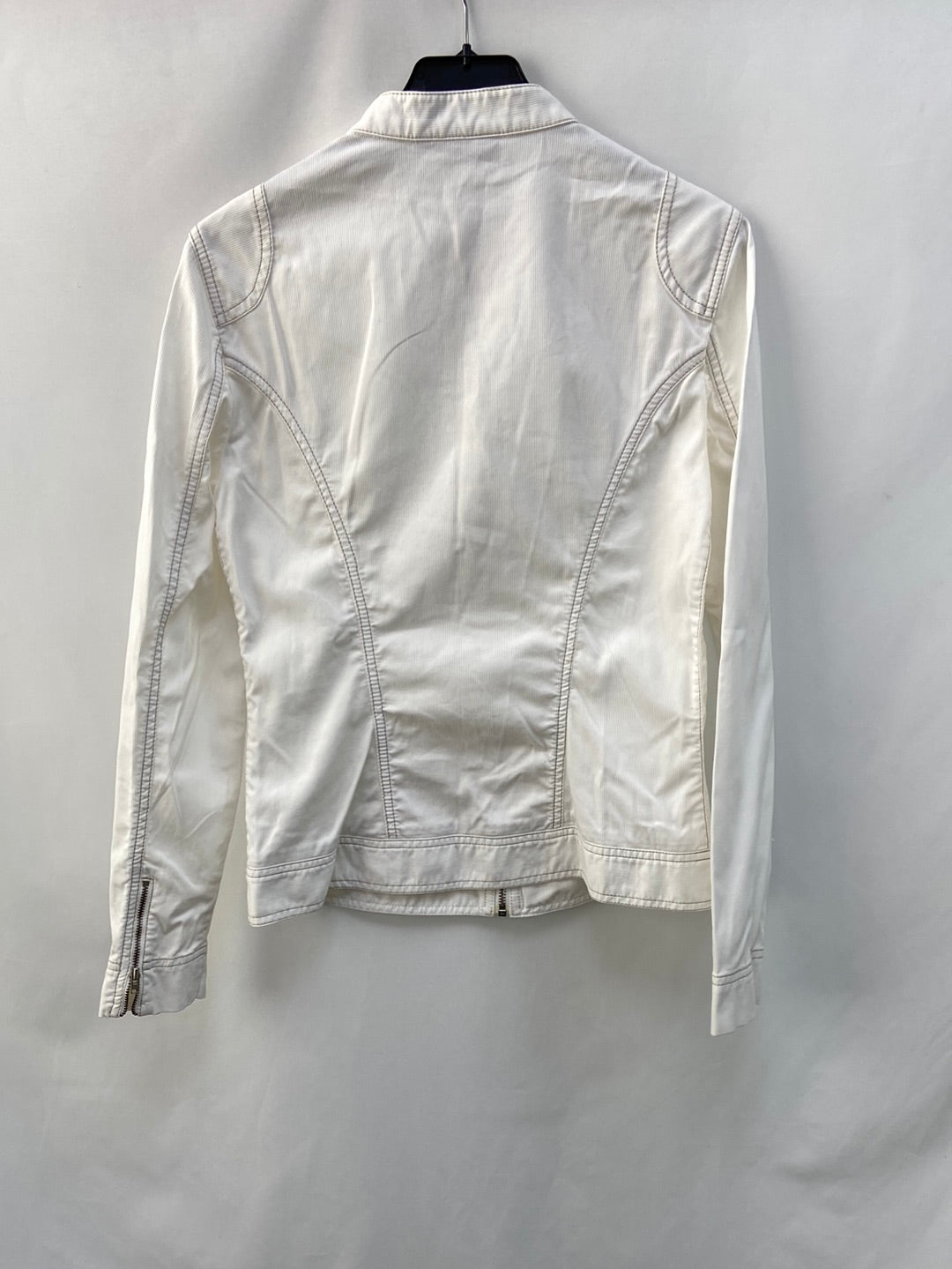 TRUCCO. cazadora blanca denim  T.36