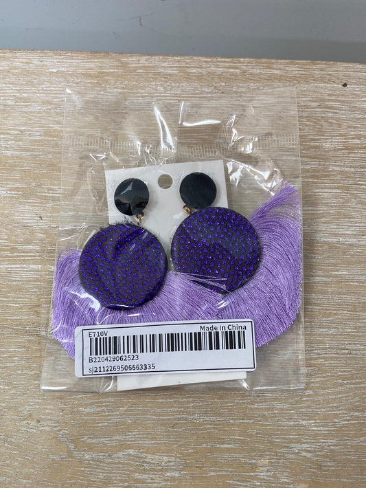 OTHERS. Purple fringe earrings