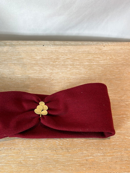 CUCUTTA. Burgundy turban detail. YOUR