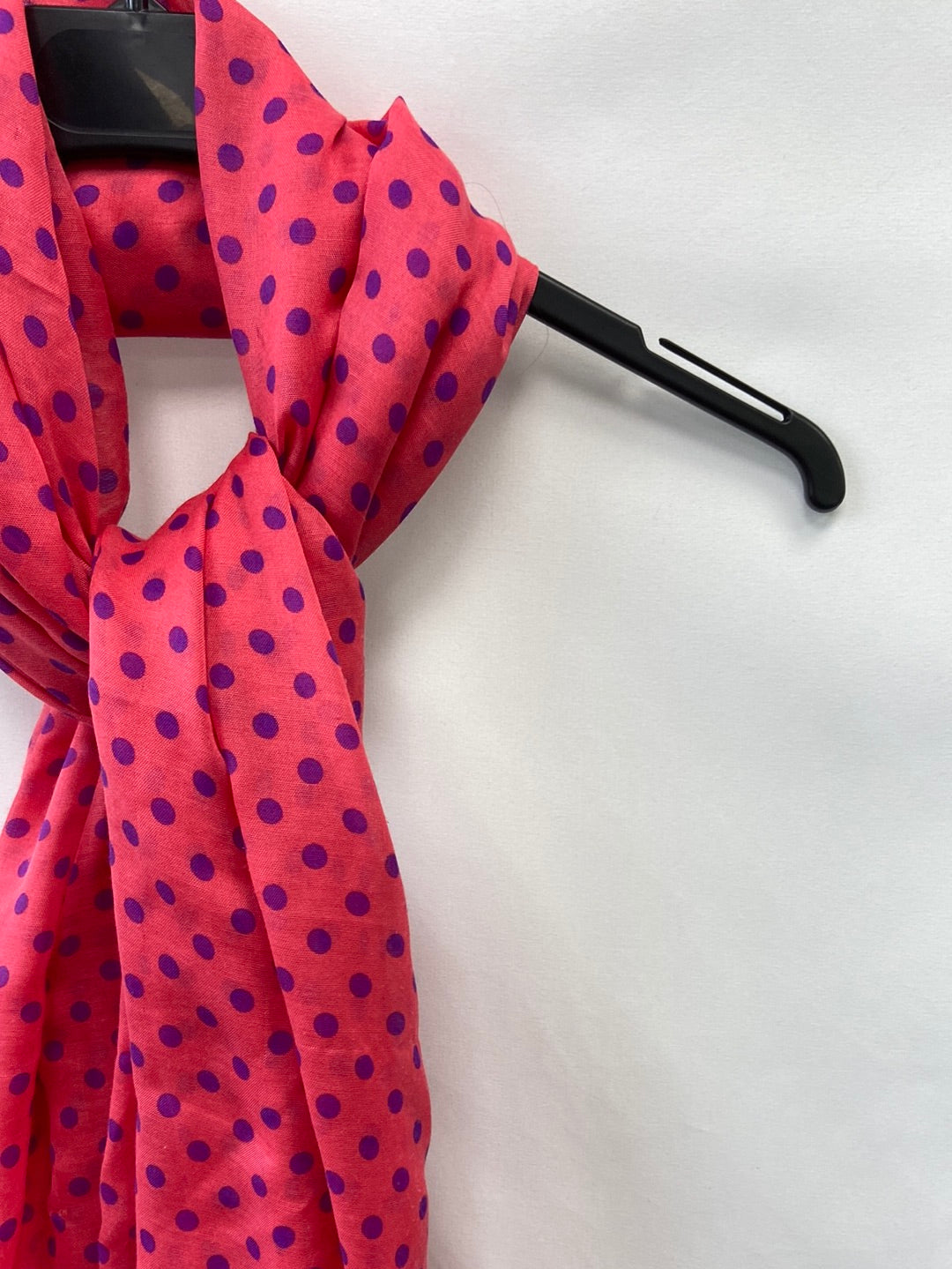 OTHERS. Pink polka dot scarf