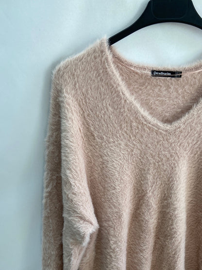 STRADIVARIUS.Jersey rosa pelito suave T.M