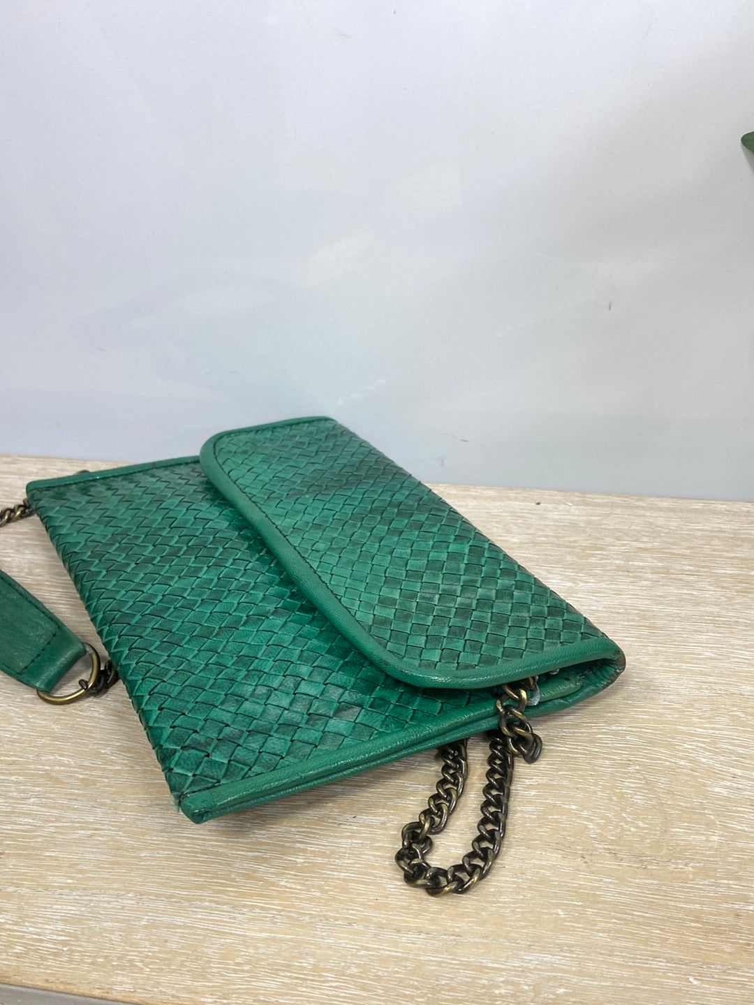 OTRAS.Bolso piel verde