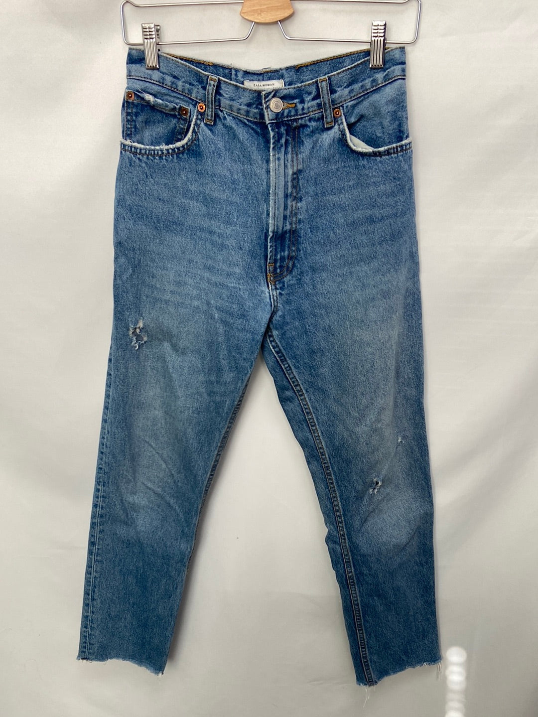 ZARA. Basic straight jeans size 38