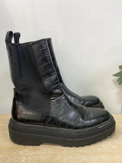 ZARA.Botas plataforma drak T.38