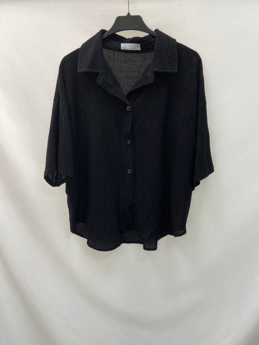 PRIMARK.Camisa negra fruncida T.38