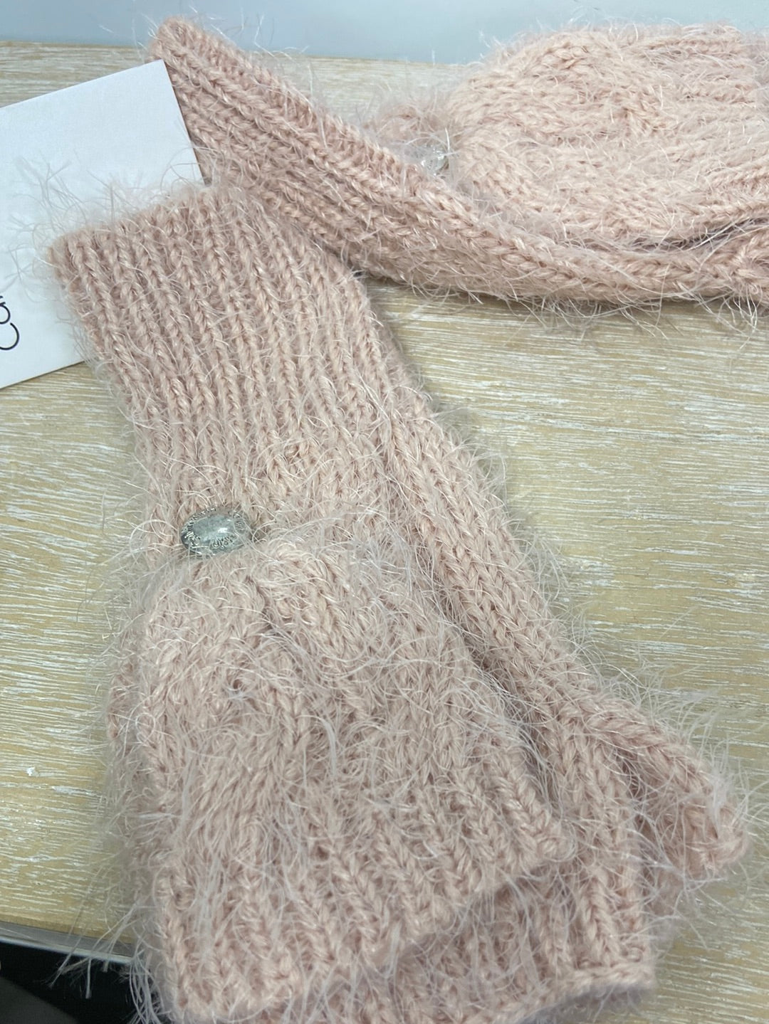 CALVIN KLEIN. Manoplas rosa pelito  TU