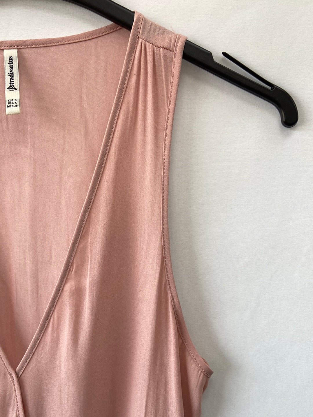 STRADIVARIUS. Blusa rosita fluida T.s