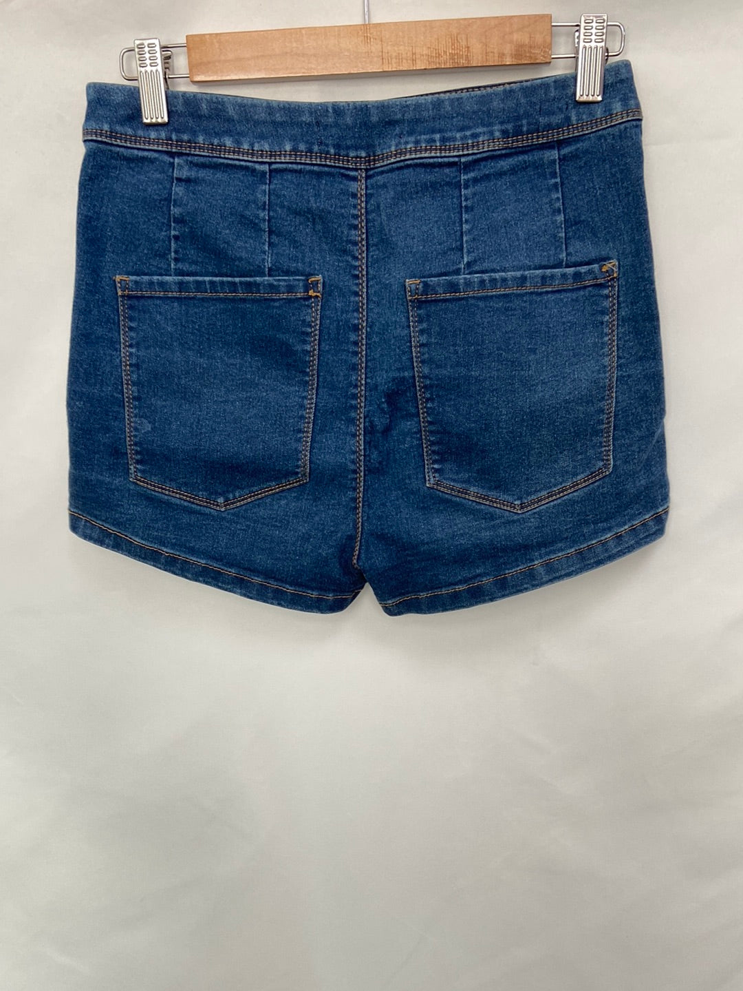 PULL&BEAR.Shorts denim elásticos T.38