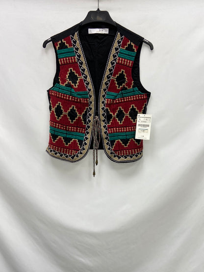 ZARA. Embroidered vest TL (m)