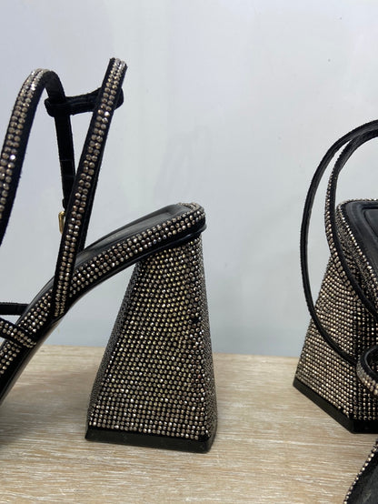 ZARA.Sparkly sandals S.39 (Tara)