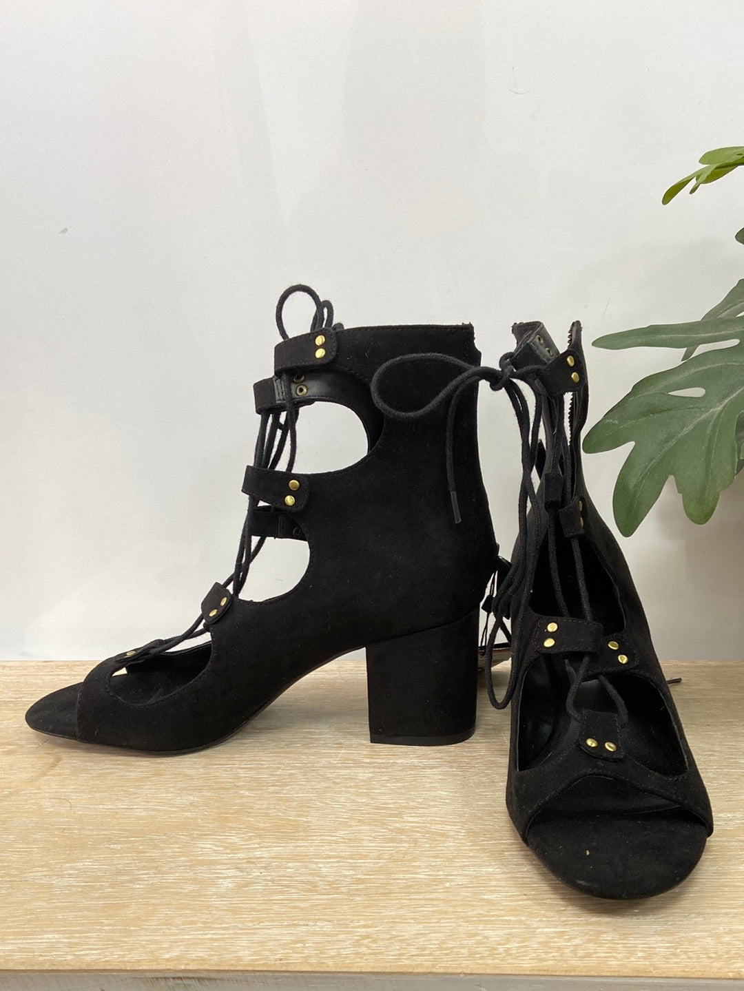 ZARA.Zapatos antelina cuerdas tacón T.38