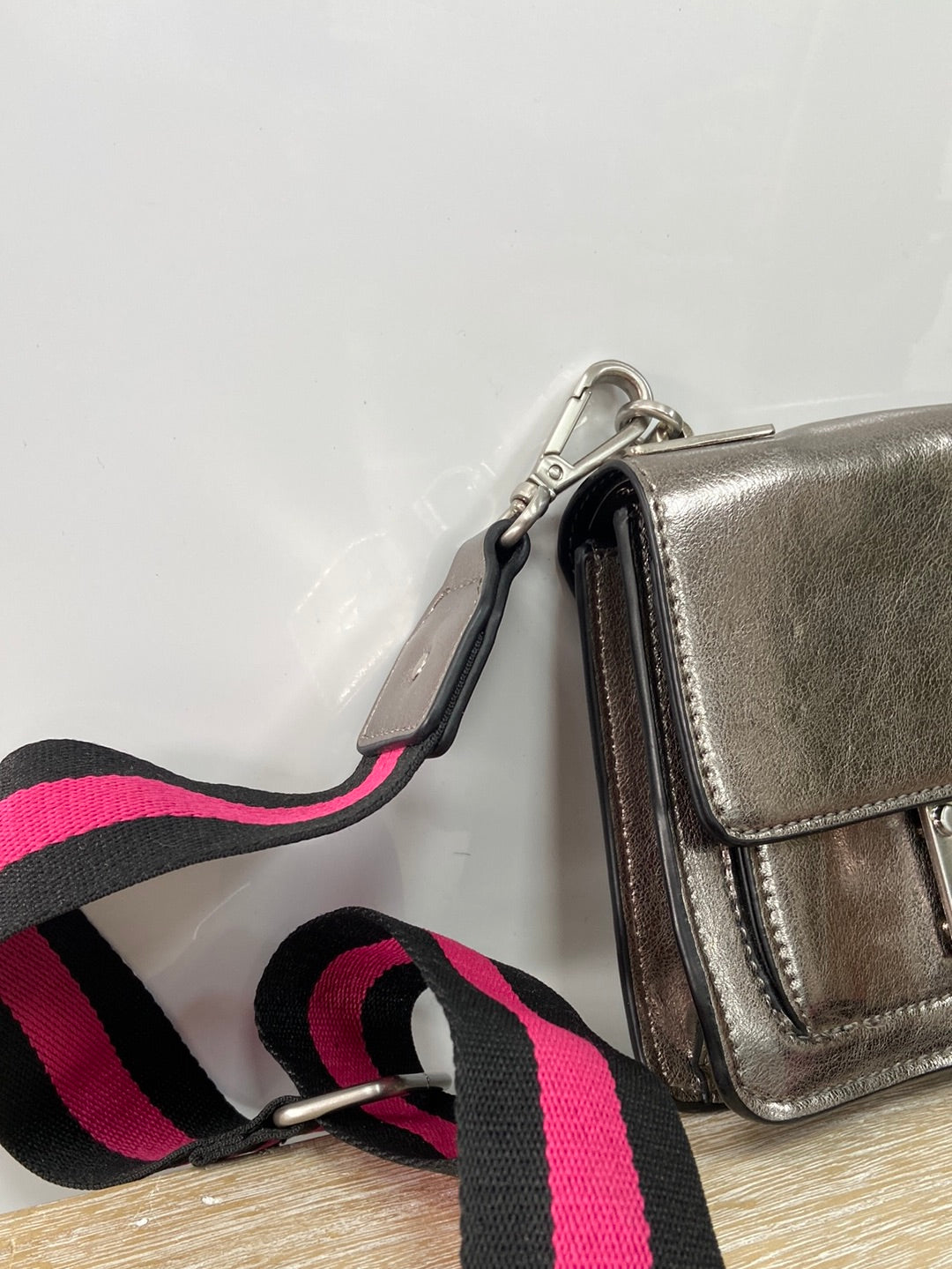 ZARA. Silver bag