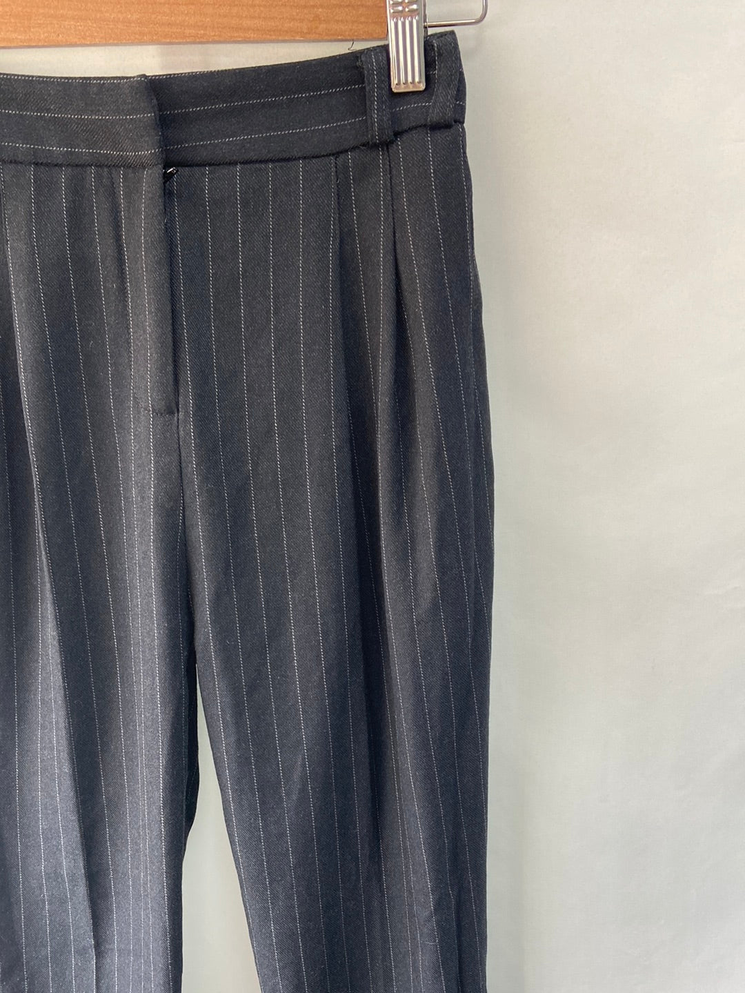 RIVER ISLAND. Pinstriped dress pants, size XXS