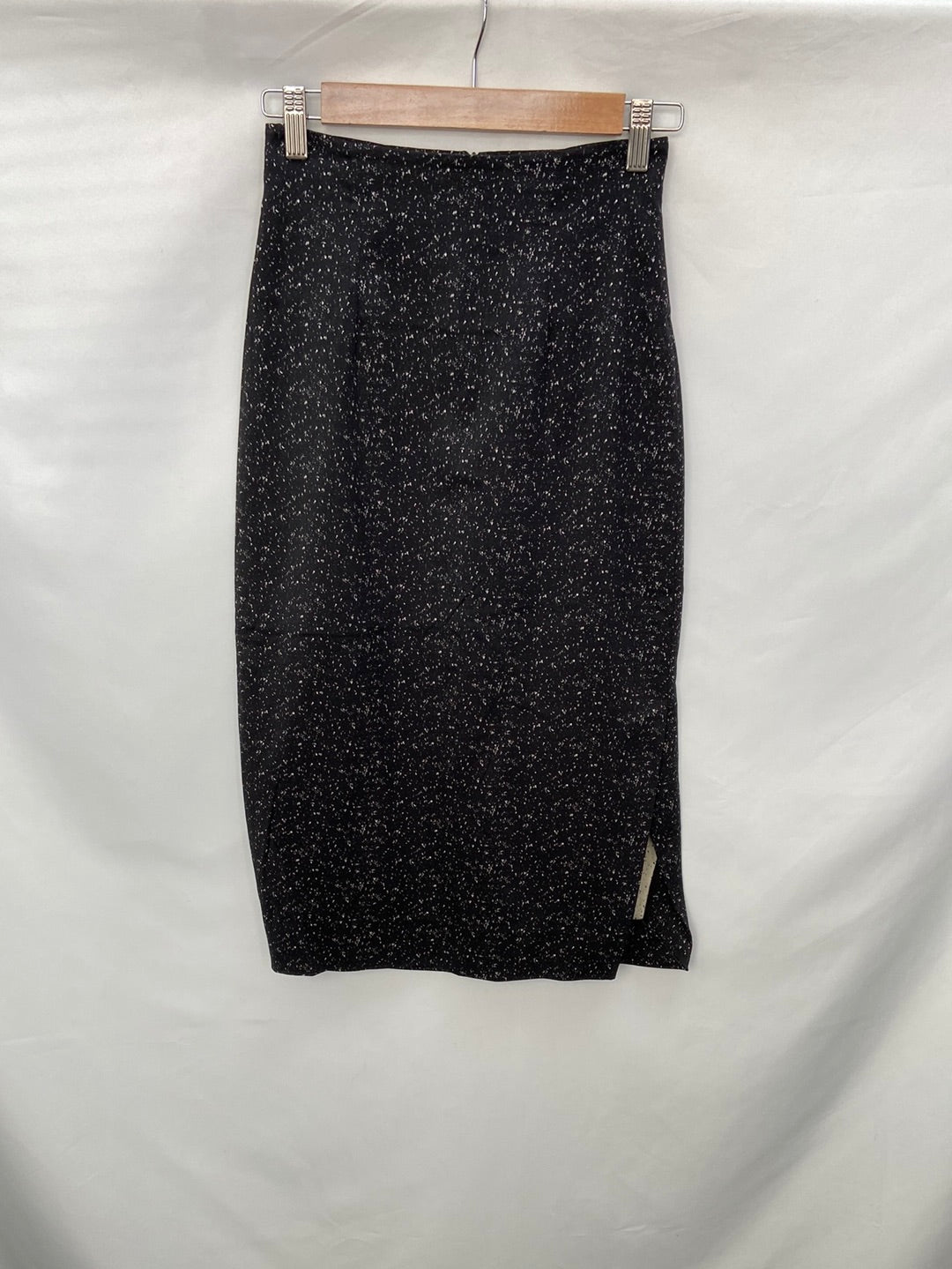 CORTANA. Midi pencil skirt S.36