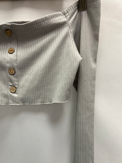 ZAFUL.Croptop gris canalé cuello barco T.s