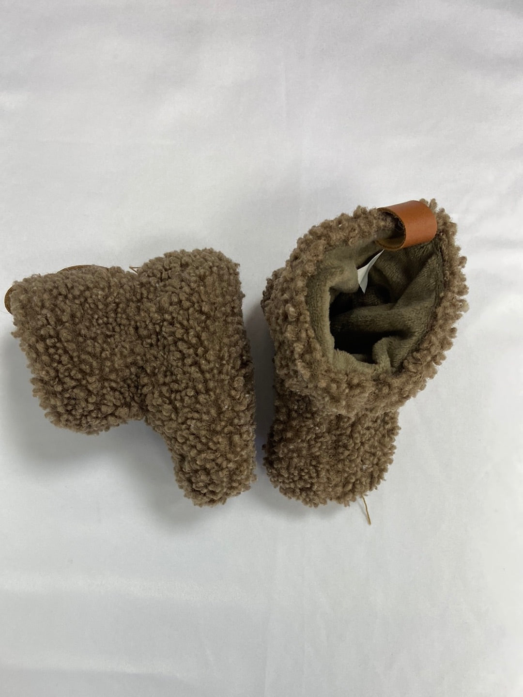 OTRAS.Patucos borrego T.9