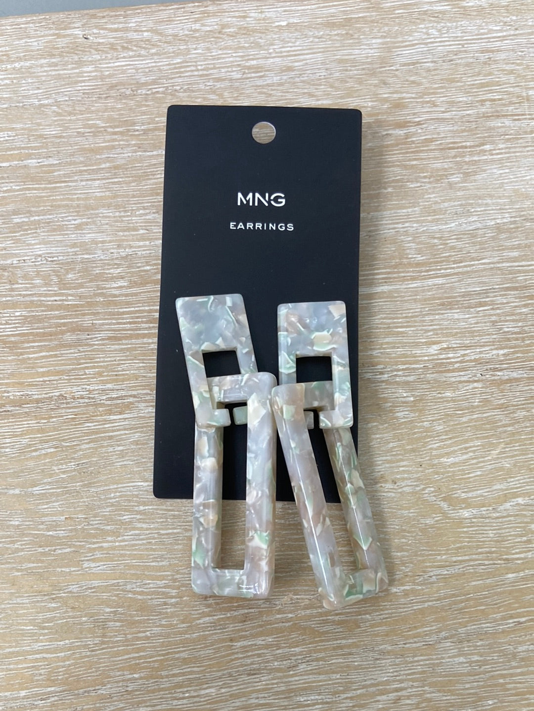 MANGO.Pendientes geométricos