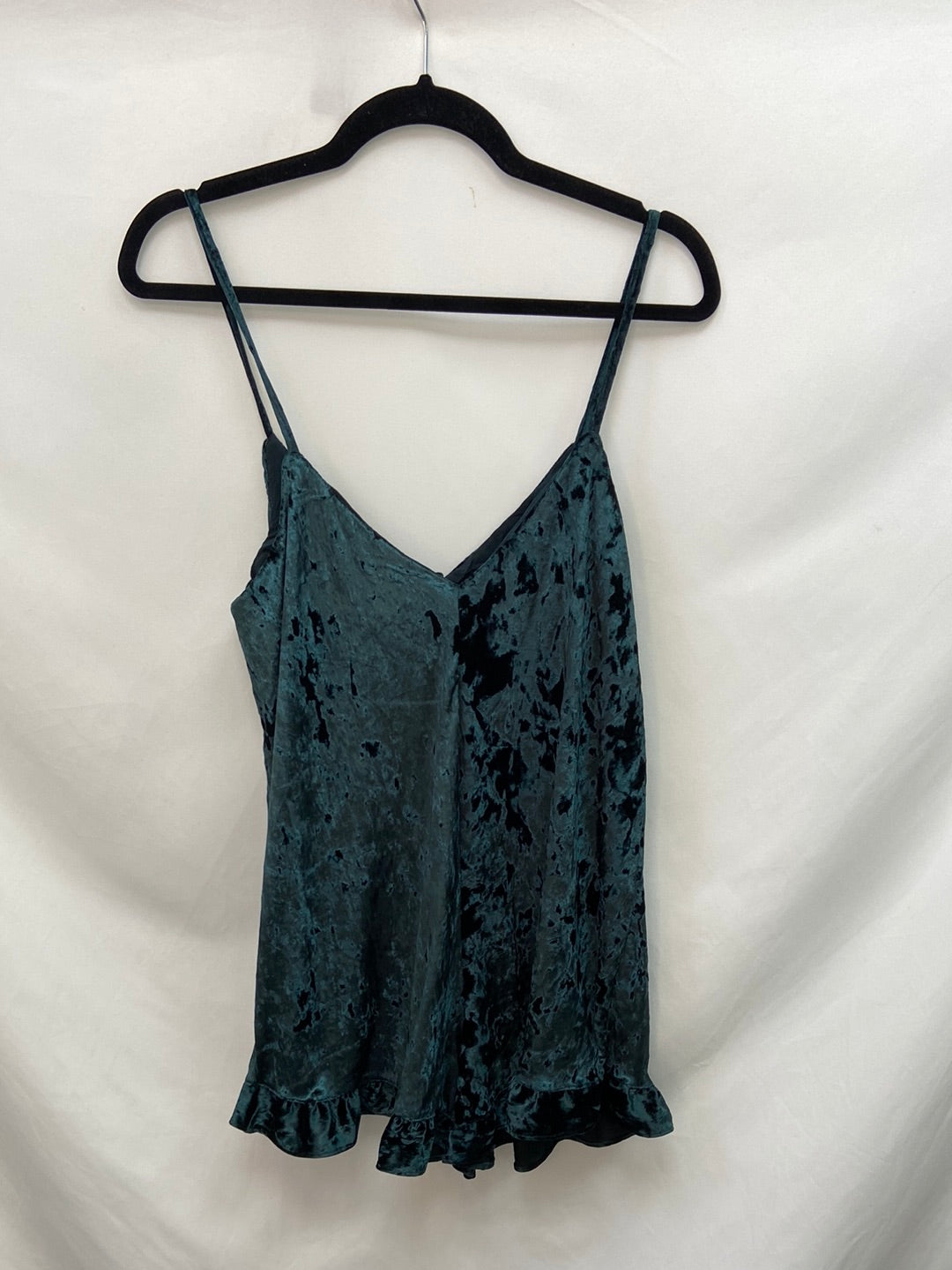 PULL&BEAR. Mono terciopelo verde T.l