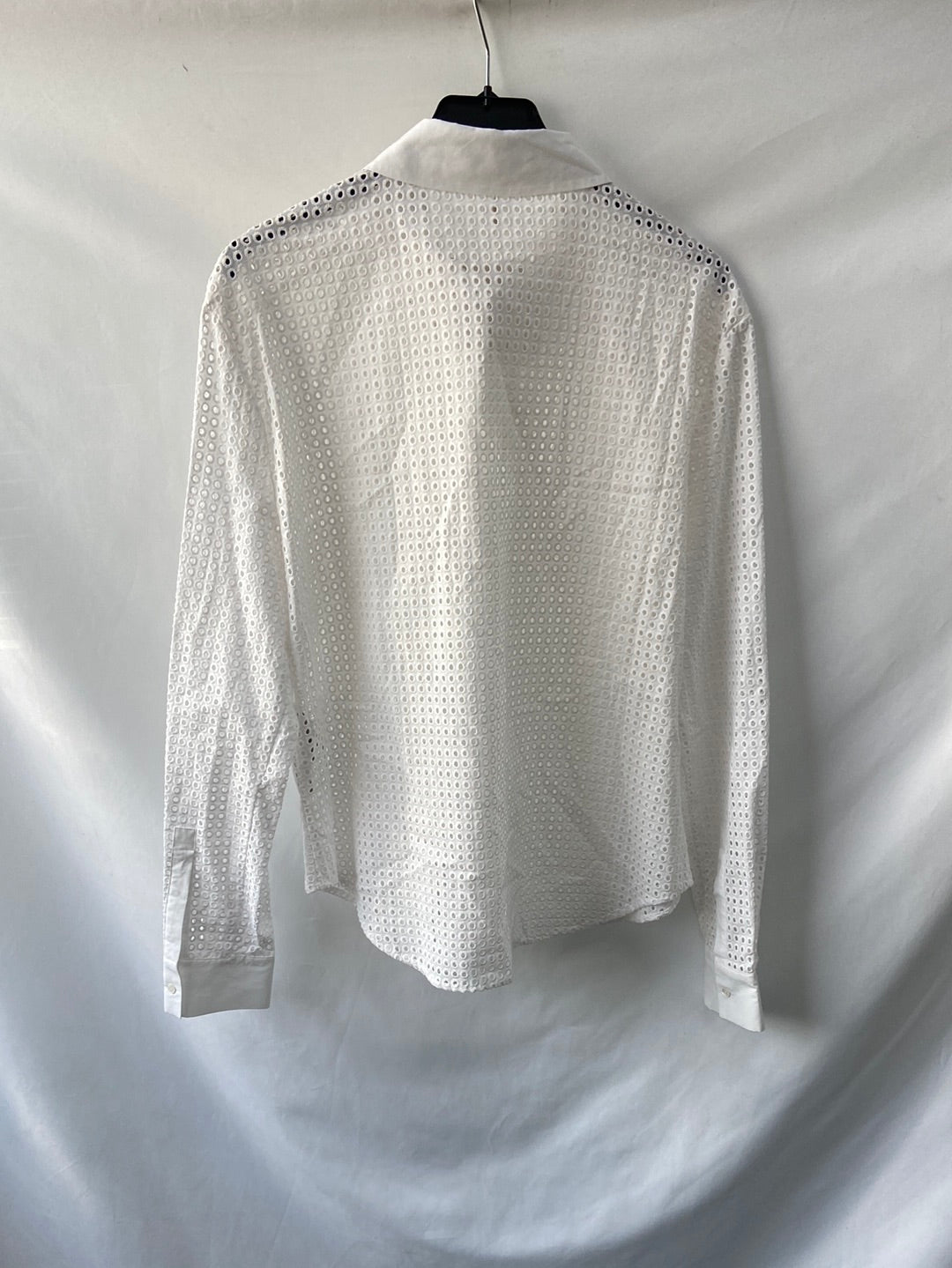 UTERQÜE. Tl die-cut white shirt