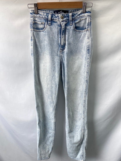 MarketHOLLISTER.Vaqueros claritos T.34