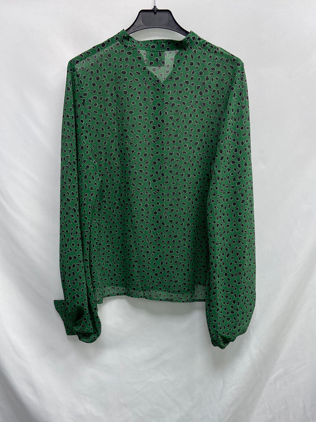 LOVE M. Blusa verde estampada T.s