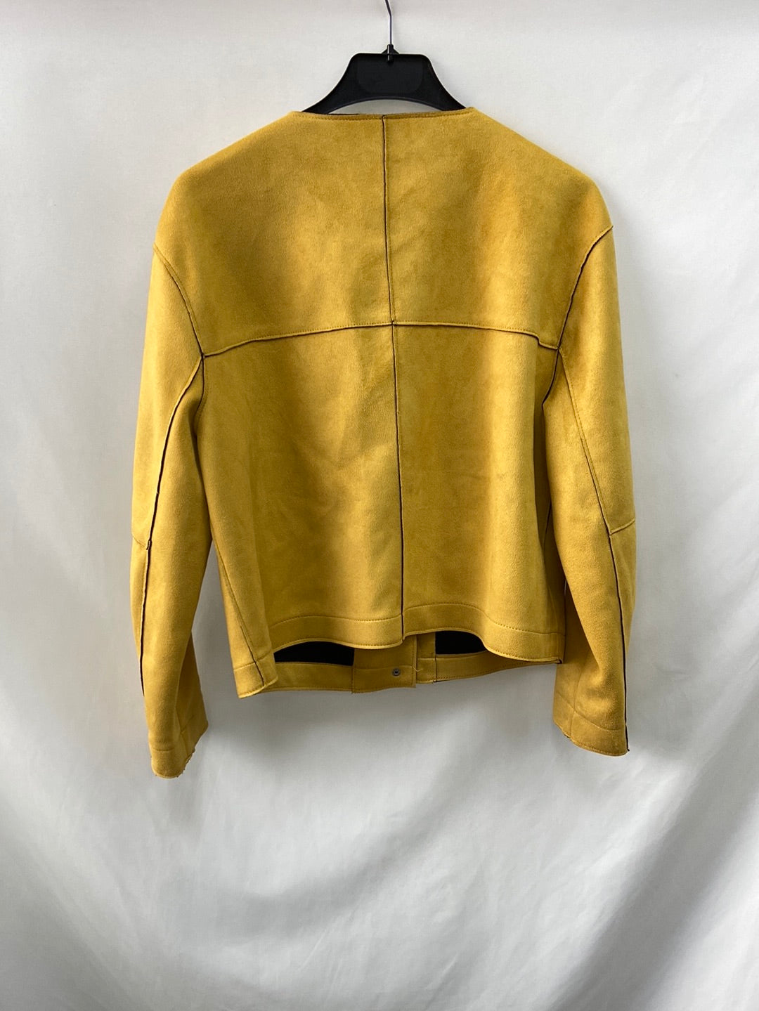 ZARA.Chaqueta antelina amarilla T.M