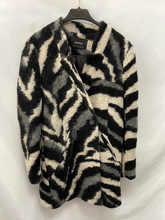 STRADIVARIUS.Abrigo cruzado cebra T.M