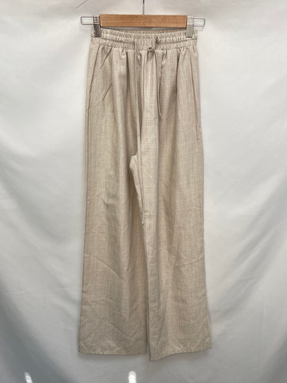 PRETTYLITTLETHING.Beige wide leg pants T.34
