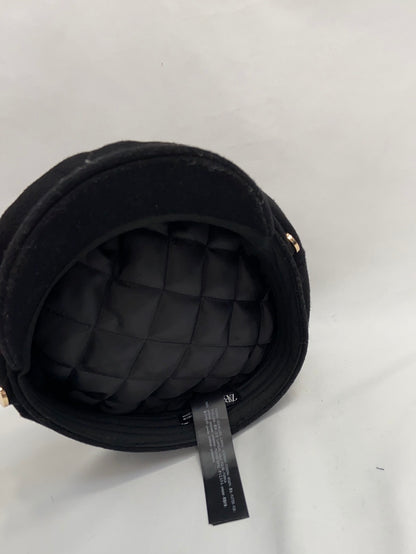 ZARA.Gorra negra