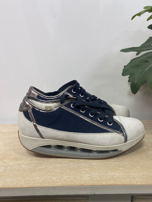 SCHOLL. Zapato suela barco T.38