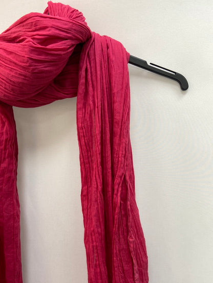 OTRAS.Fular buganvilla plisado